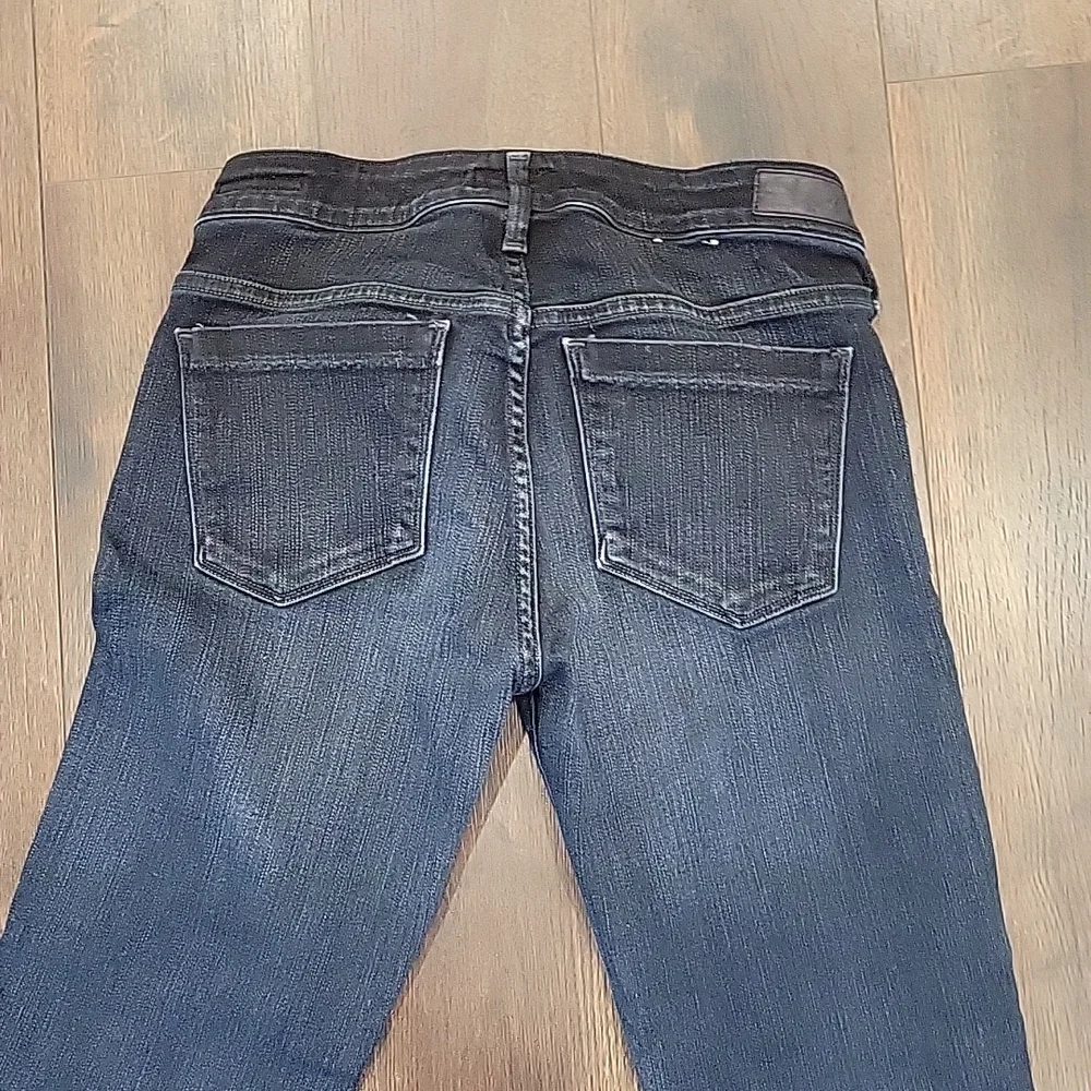 Agolde. Dark distressed  skinny denim jeans 26